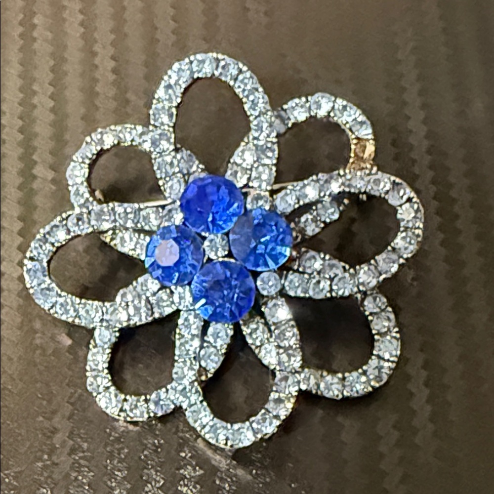 Elegant Blue Floral Brooch